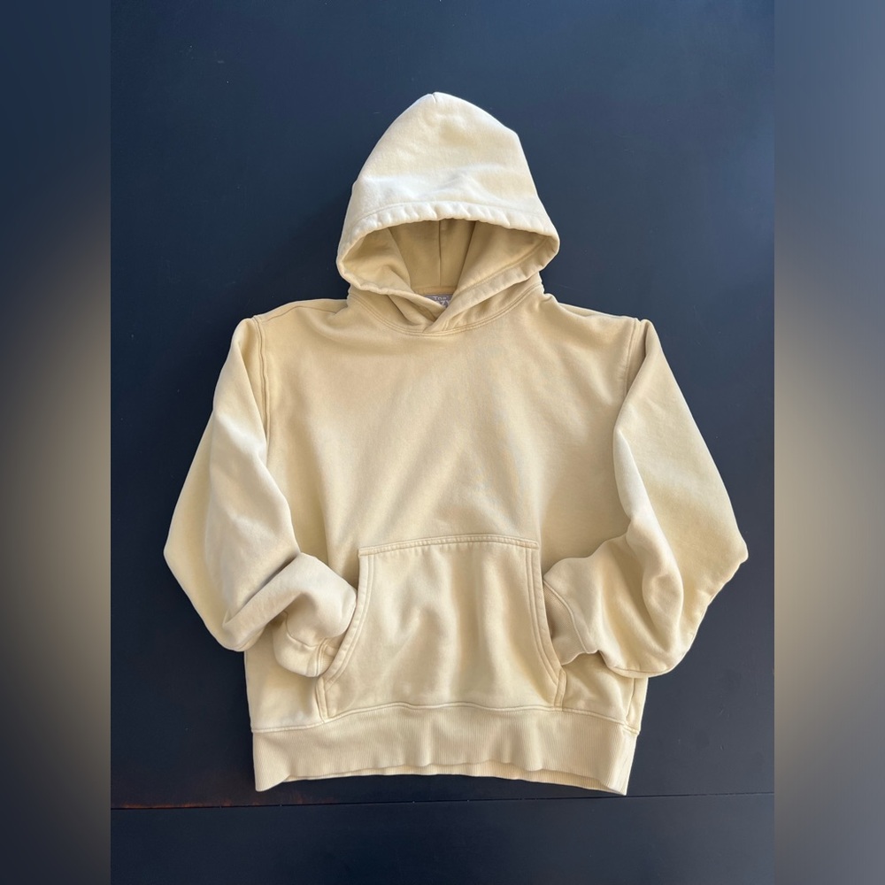 Aritzia TNA cozy fleece perfect hoodie sweatshirt size small lemongrass yellow